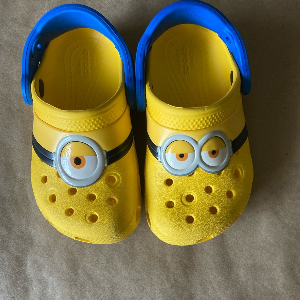 Kids Minion Crocs SOLD